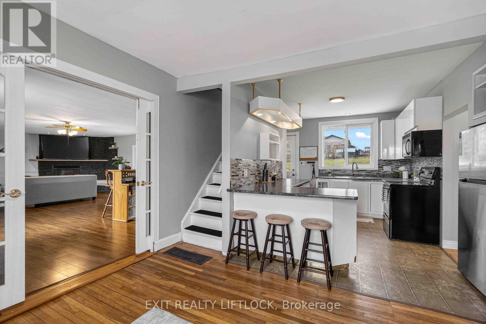 1833 Keene Road, Otonabee-South Monaghan, Ontario  K9J 6X7 - Photo 9 - X12982234