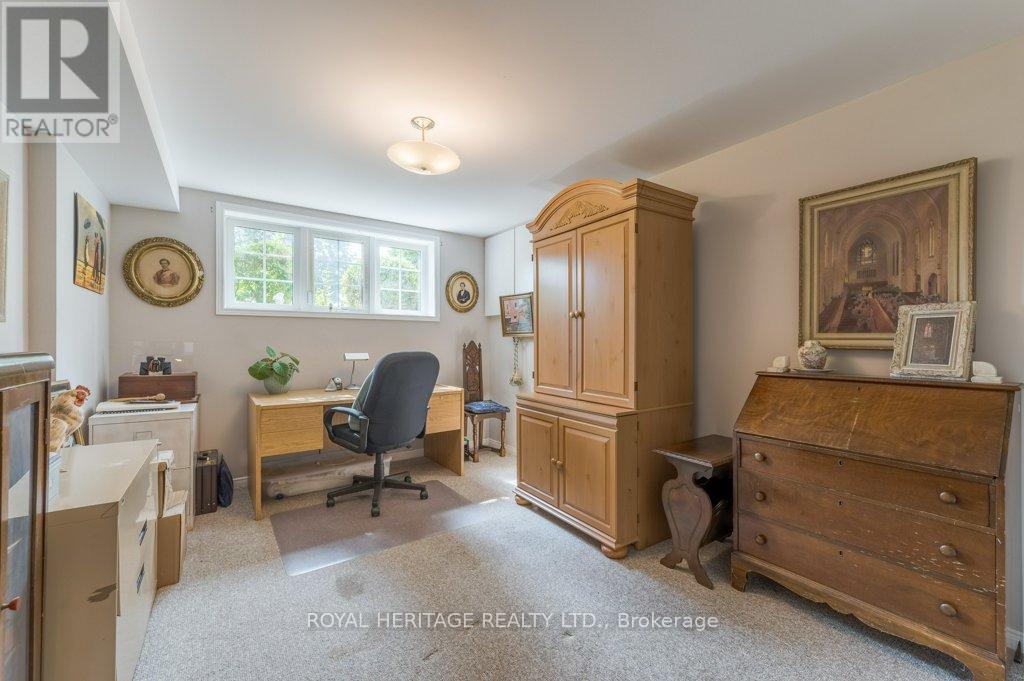 258 Franmor Drive, Peterborough (Ashburnham Ward 4), Ontario  K9H 7M3 - Photo 36 - X12982200