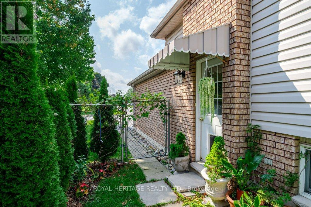 258 Franmor Drive, Peterborough (Ashburnham Ward 4), Ontario  K9H 7M3 - Photo 38 - X12982200