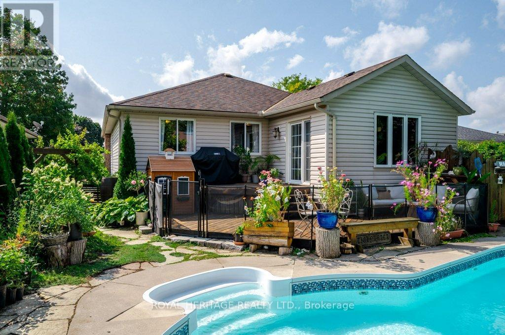 258 Franmor Drive, Peterborough (Ashburnham Ward 4), Ontario  K9H 7M3 - Photo 45 - X12982200