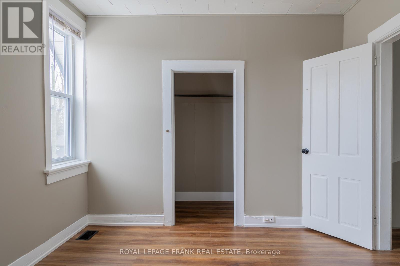 Upper - 39 Glenelg Street E, Kawartha Lakes (Lindsay), Ontario  K9V 1Y9 - Photo 13 - X12982398