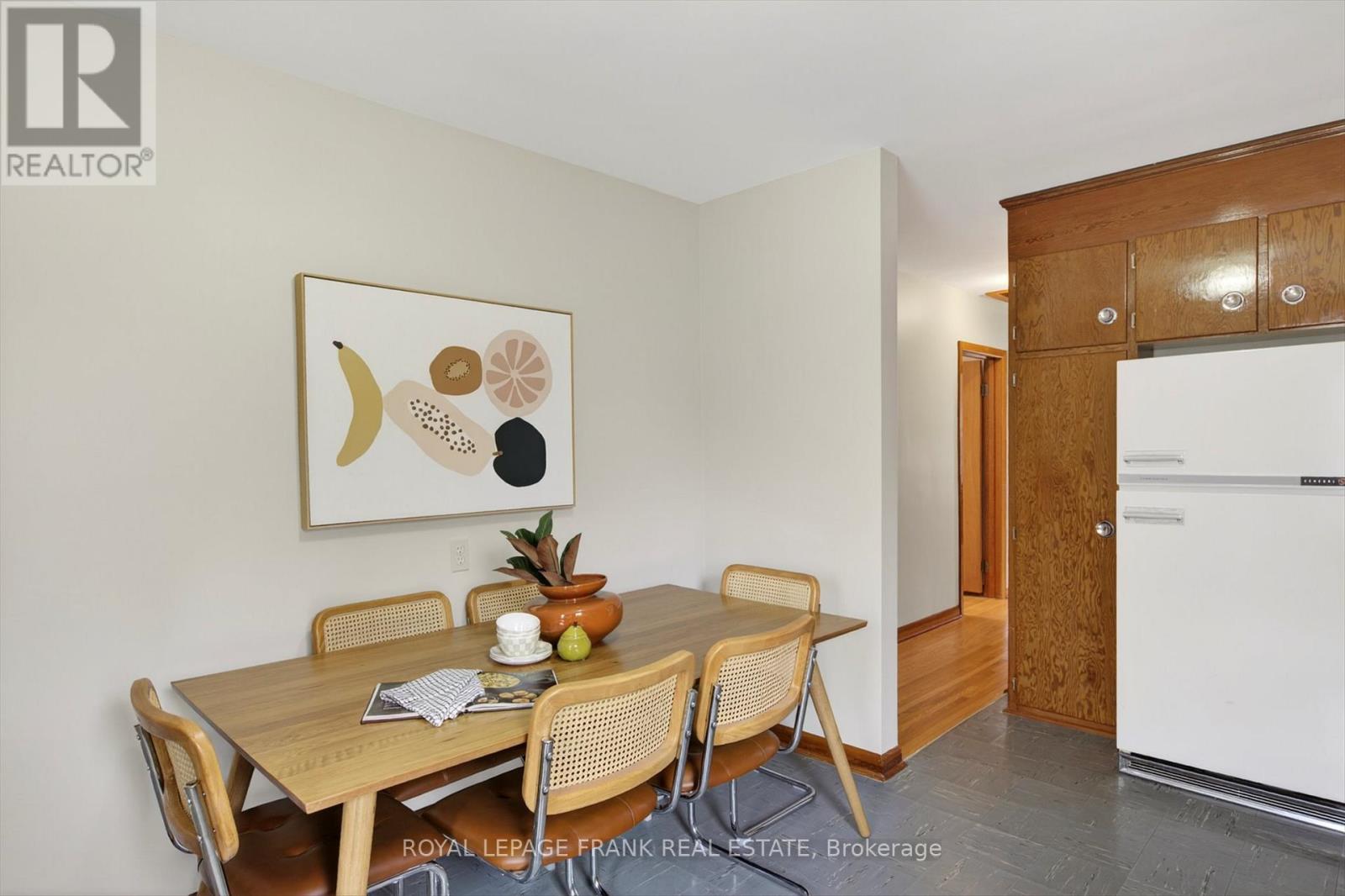 929 Western Avenue, Peterborough (Otonabee Ward 1), Ontario  K9J 5W1 - Photo 11 - X12982418