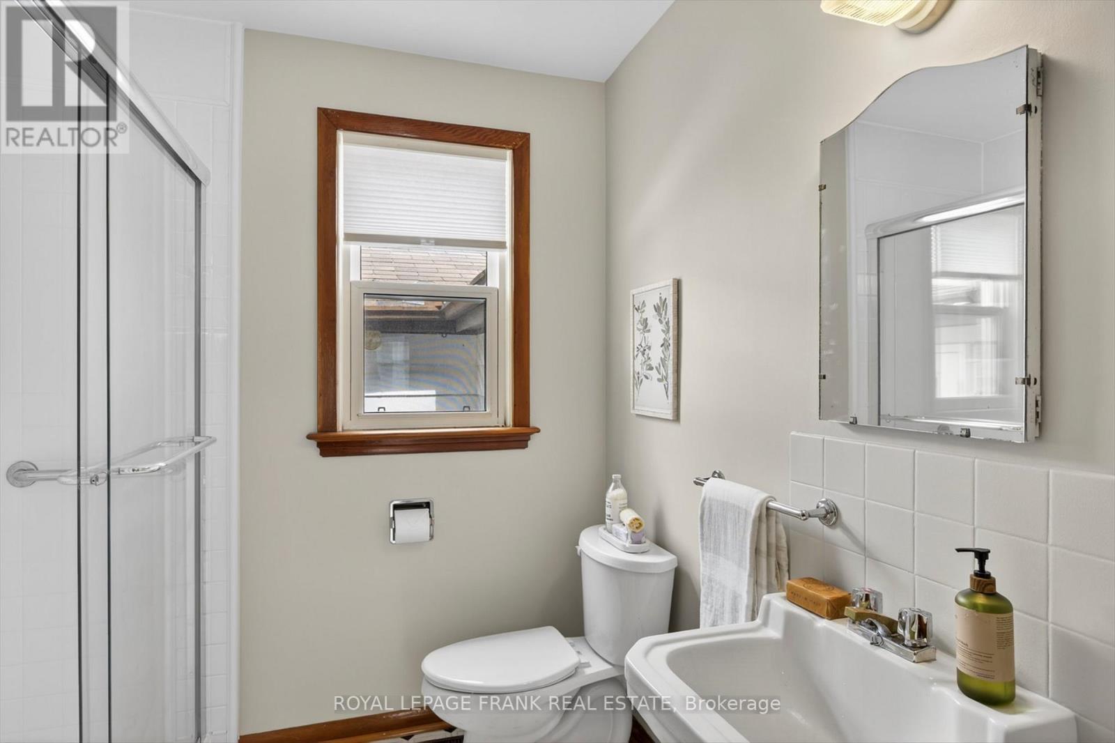 929 Western Avenue, Peterborough (Otonabee Ward 1), Ontario  K9J 5W1 - Photo 12 - X12982418