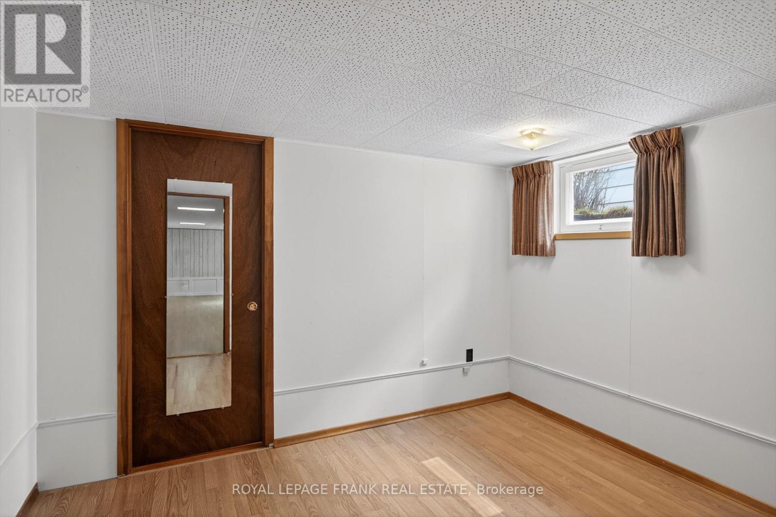 929 Western Avenue, Peterborough (Otonabee Ward 1), Ontario  K9J 5W1 - Photo 23 - X12982418