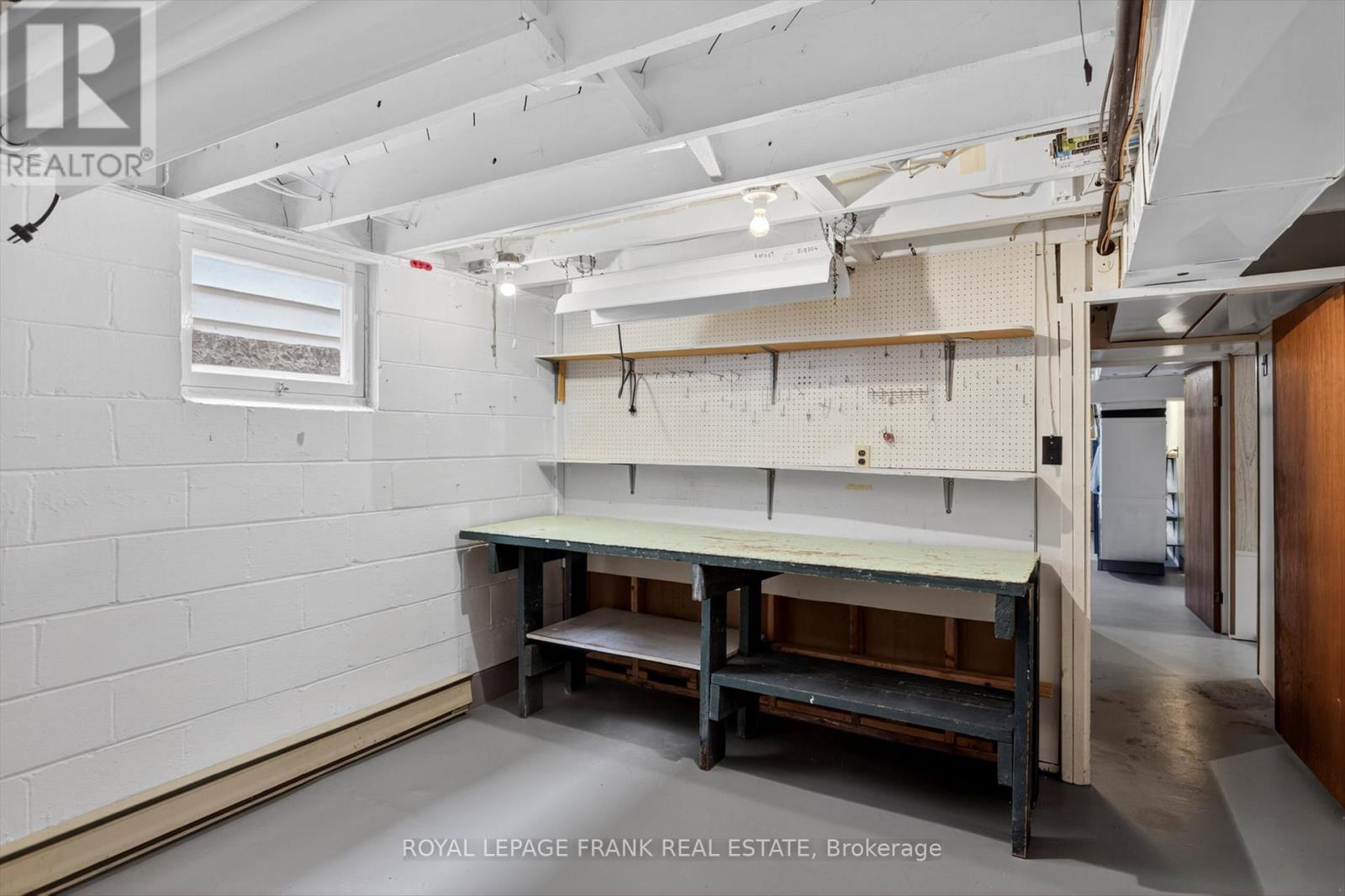 929 Western Avenue, Peterborough (Otonabee Ward 1), Ontario  K9J 5W1 - Photo 27 - X12982418