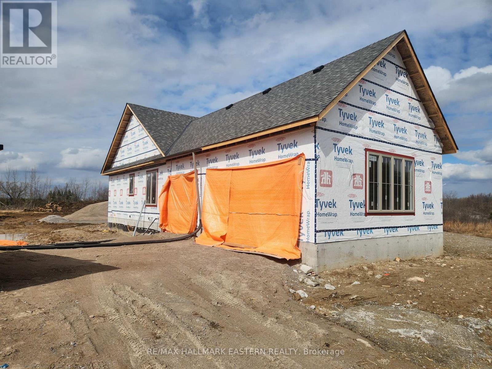 44 Almeara Drive, Otonabee-South Monaghan, Ontario  K9J 6Y3 - Photo 6 - X12982500