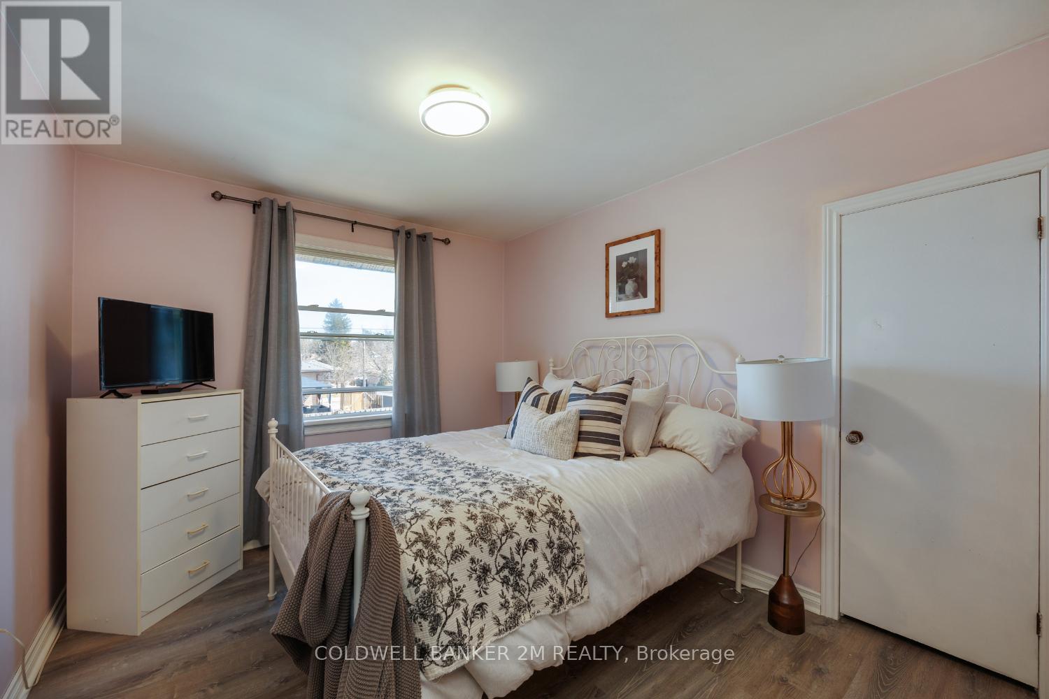 814 Downie Street, Peterborough (Northcrest Ward 5), Ontario  K9H 4L3 - Photo 10 - X12982638