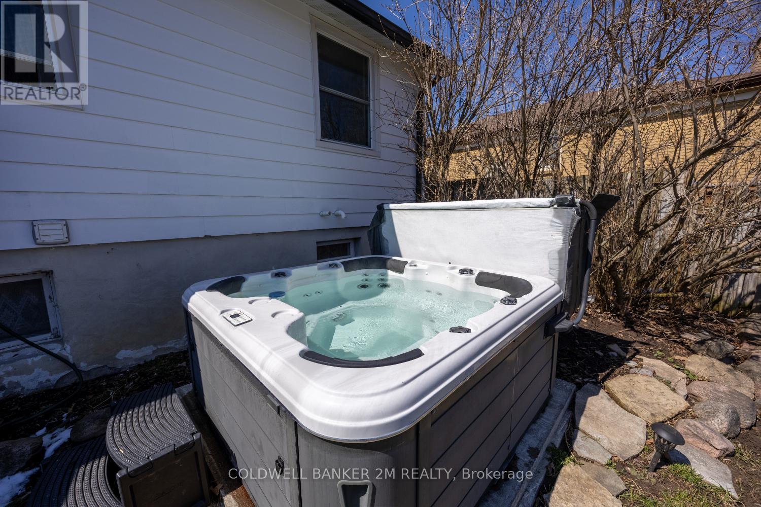 814 Downie Street, Peterborough (Northcrest Ward 5), Ontario  K9H 4L3 - Photo 17 - X12982638