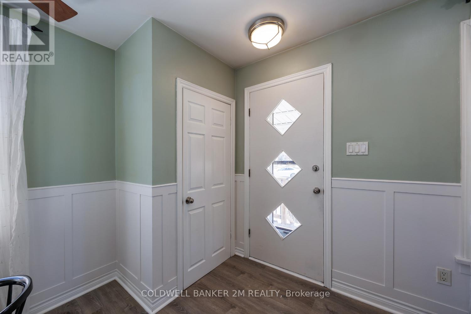 814 Downie Street, Peterborough (Northcrest Ward 5), Ontario  K9H 4L3 - Photo 3 - X12982638