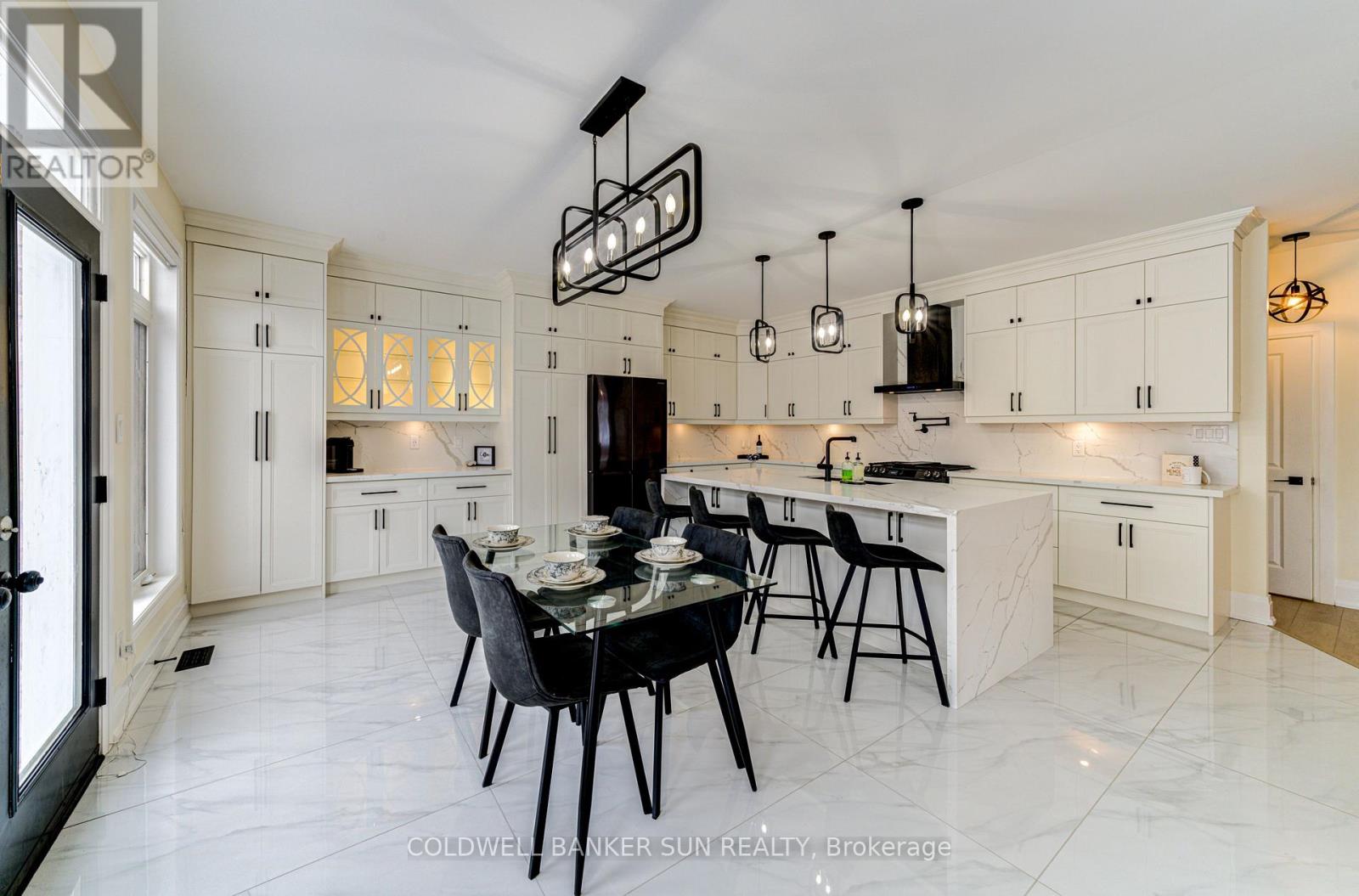 33 Ellis Crescent, Kawartha Lakes (Lindsay), Ontario  K9V 0A5 - Photo 22 - X12982506