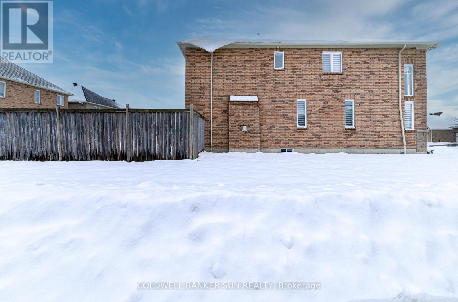 33 Ellis Crescent, Kawartha Lakes (Lindsay), Ontario  K9V 0A5 - Photo 48 - X12982506