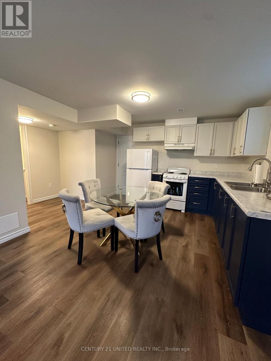 302 Blacksmith Way, Peterborough (Northcrest Ward 5), Ontario  K9L 0B5 - Photo 5 - X12983024