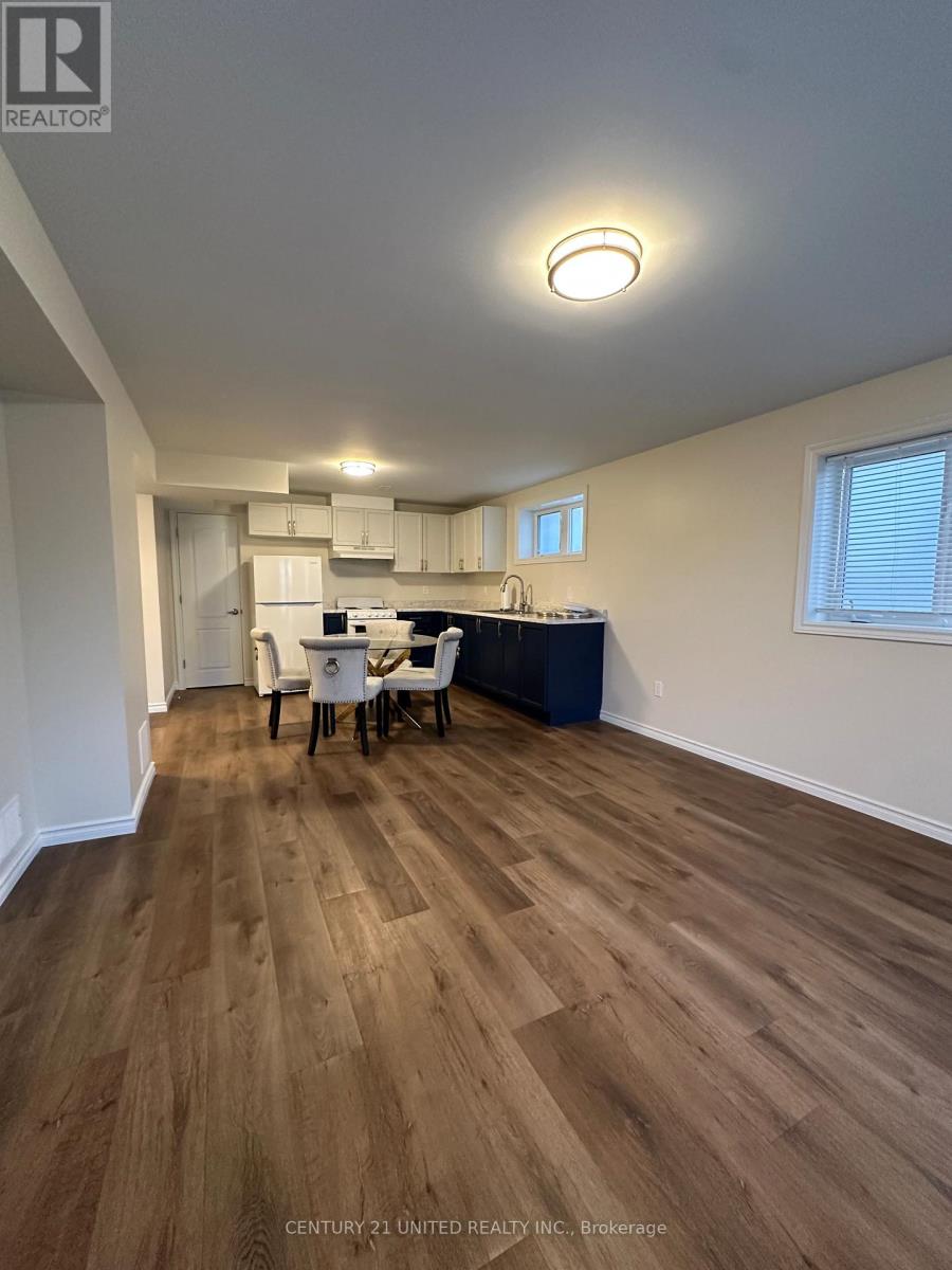 302 Blacksmith Way, Peterborough (Northcrest Ward 5), Ontario  K9L 0B5 - Photo 6 - X12983024