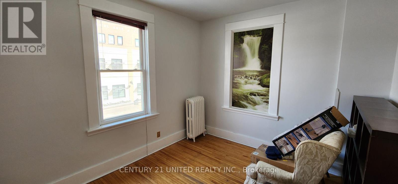 2nd Floor - 318 Stewart Street, Peterborough (Town Ward 3), Ontario  K9J 3N1 - Photo 2 - X12983088