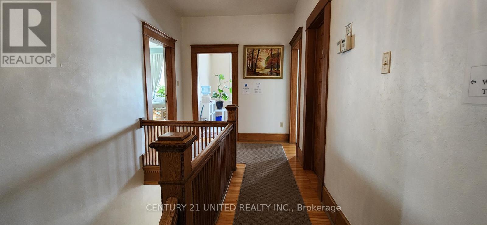 2nd Floor - 318 Stewart Street, Peterborough (Town Ward 3), Ontario  K9J 3N1 - Photo 3 - X12983088