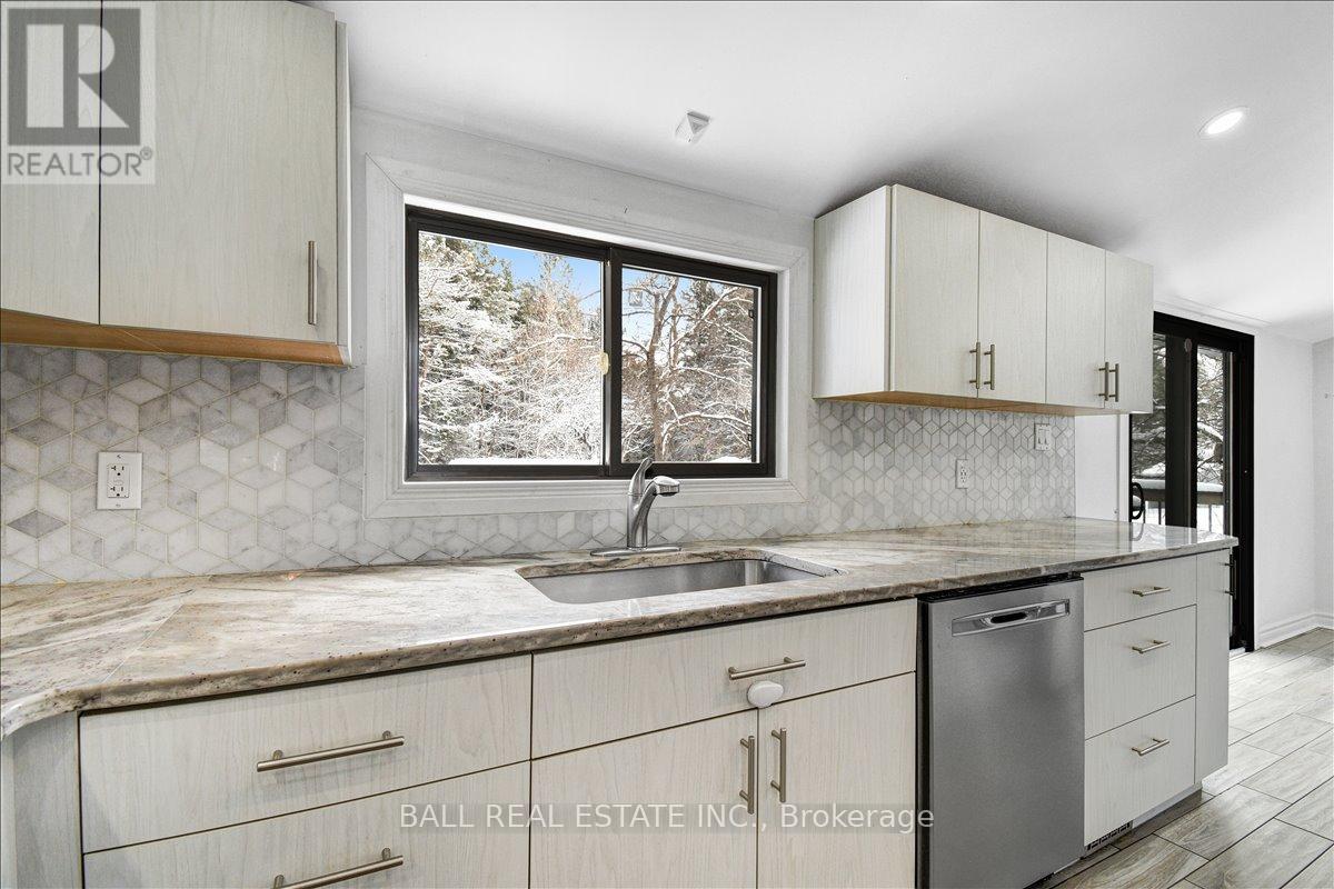 4 Nicklaus Drive, Bancroft (Bancroft Ward), Ontario  K0L 1C0 - Photo 9 - X12983596