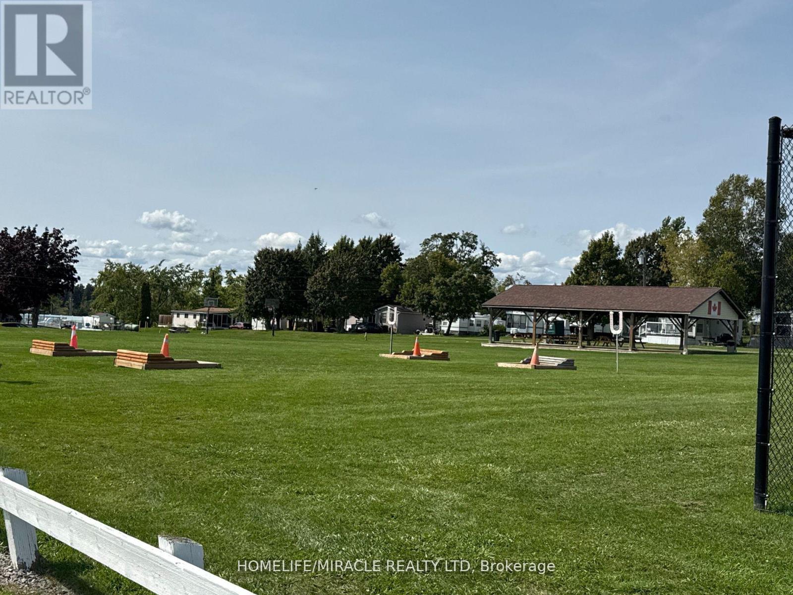 11 Grandview Drive, Peterborough (Otonabee Ward 1), Ontario  K0L 2G0 - Photo 25 - X12983624