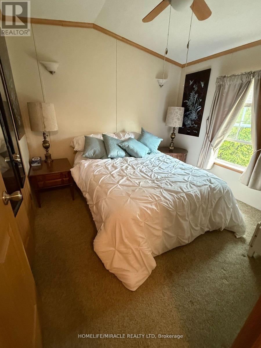 11 Grandview Drive, Peterborough (Otonabee Ward 1), Ontario  K0L 2G0 - Photo 7 - X12983624