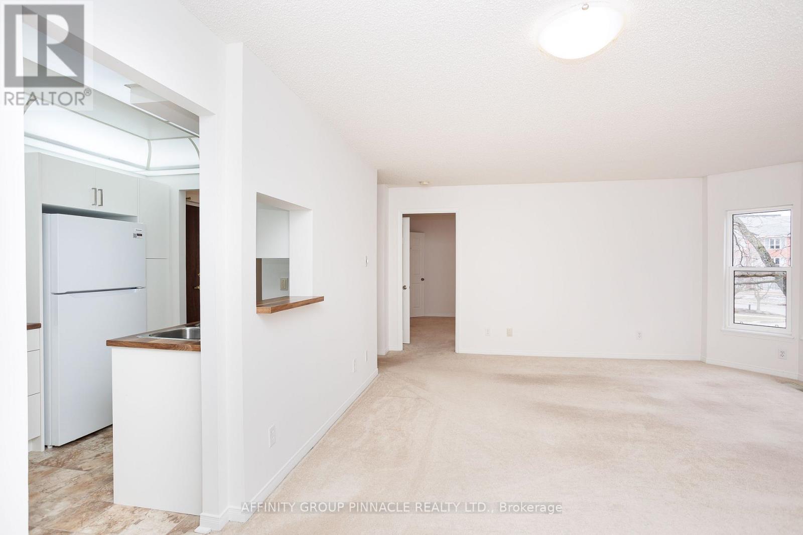 203 - 4 Heritage Way, Kawartha Lakes (Lindsay), Ontario  K9V 5Z2 - Photo 13 - X12984466