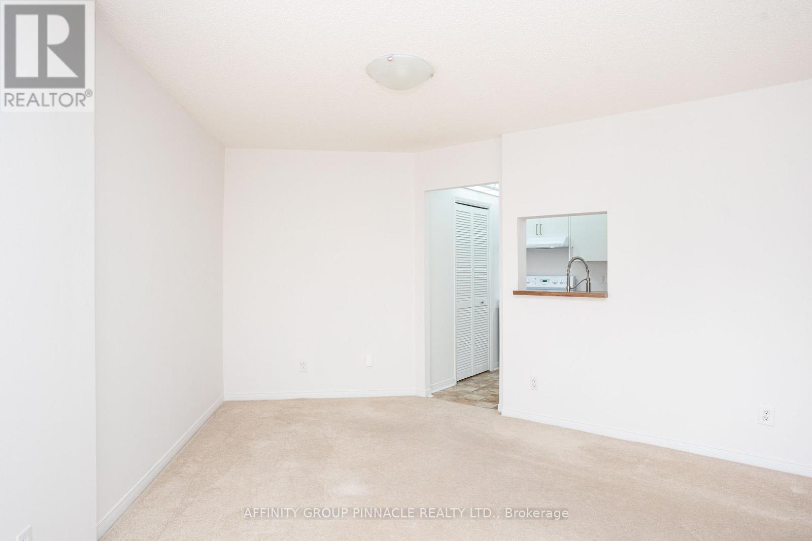 203 - 4 Heritage Way, Kawartha Lakes (Lindsay), Ontario  K9V 5Z2 - Photo 15 - X12984466