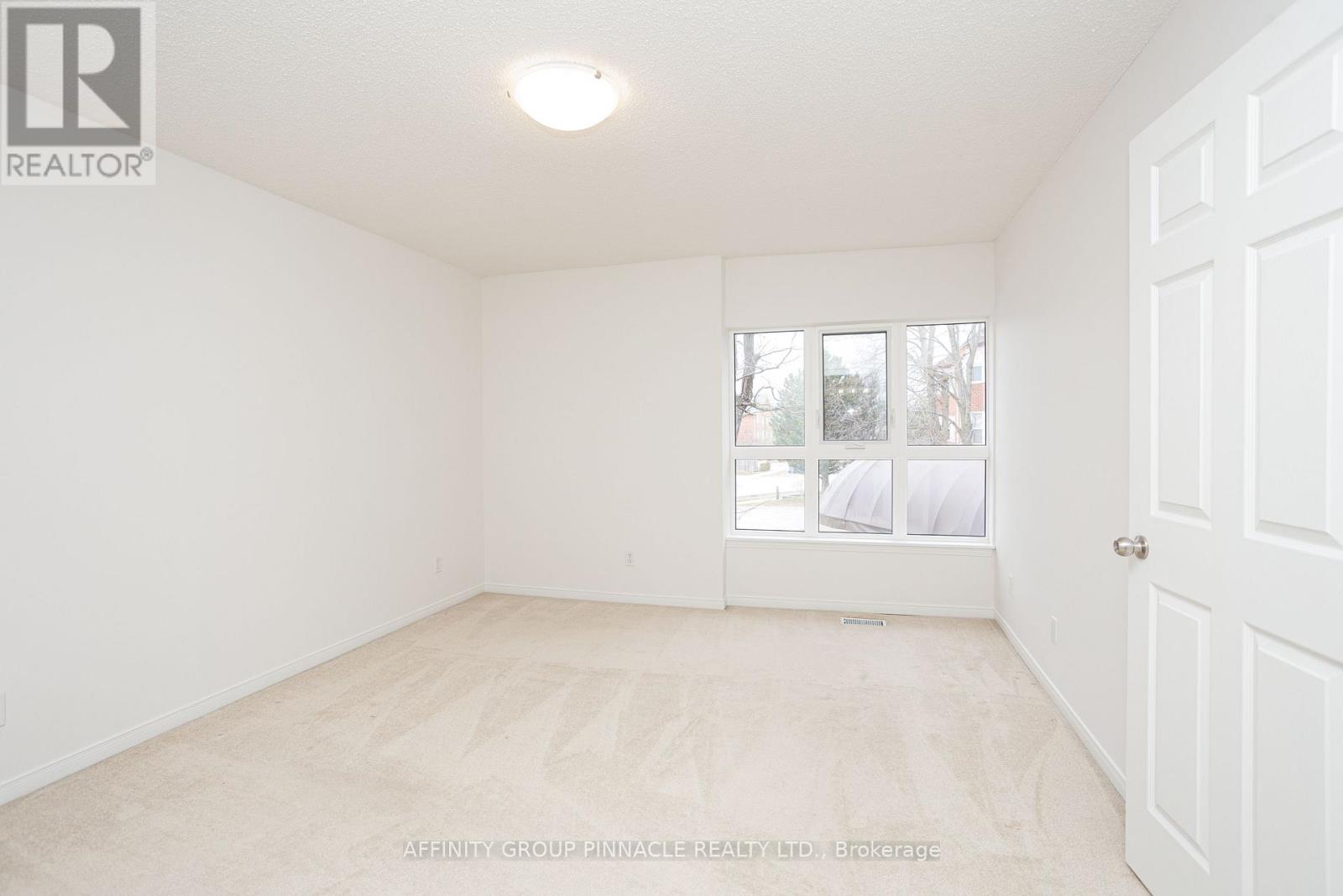 203 - 4 Heritage Way, Kawartha Lakes (Lindsay), Ontario  K9V 5Z2 - Photo 17 - X12984466