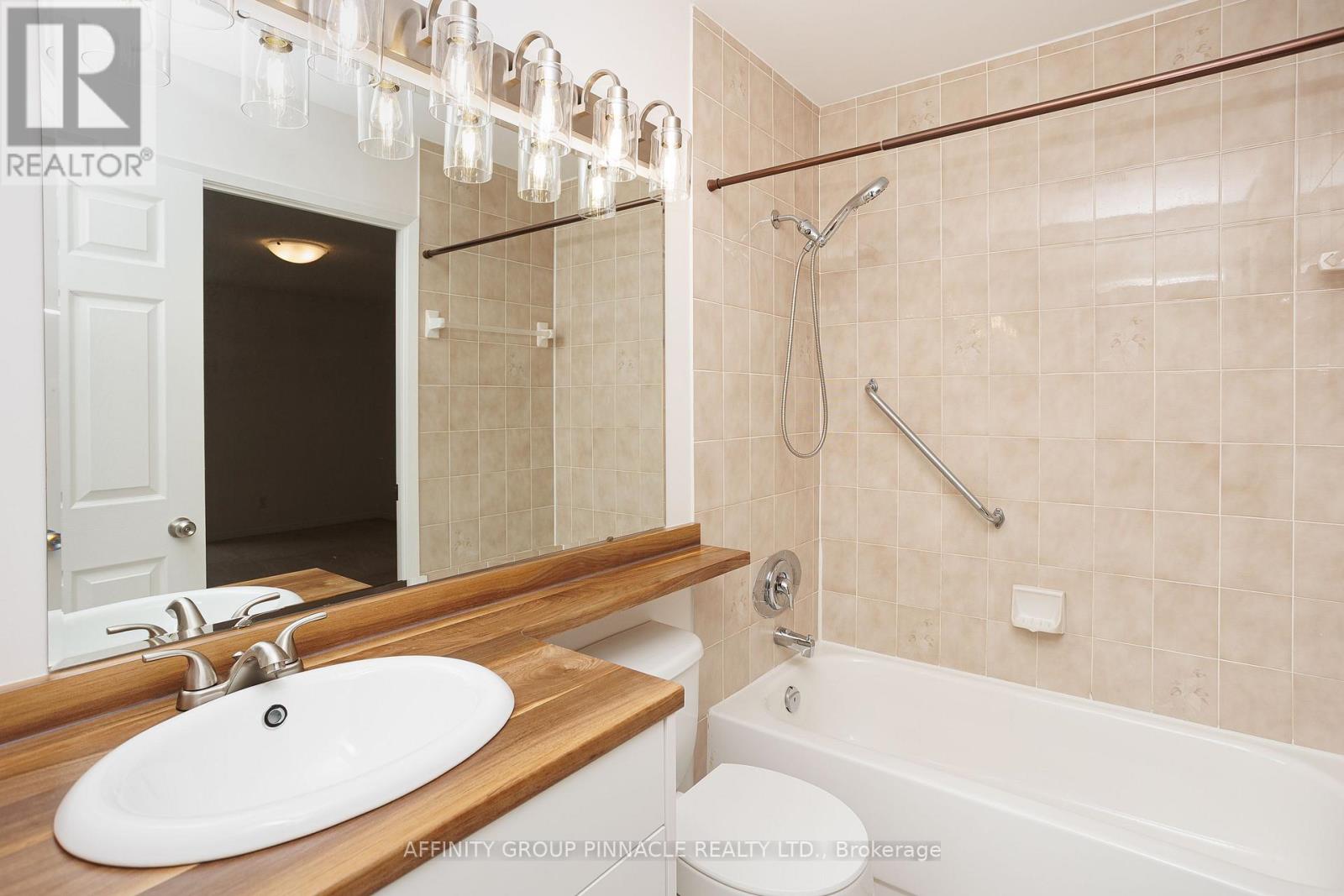 203 - 4 Heritage Way, Kawartha Lakes (Lindsay), Ontario  K9V 5Z2 - Photo 20 - X12984466