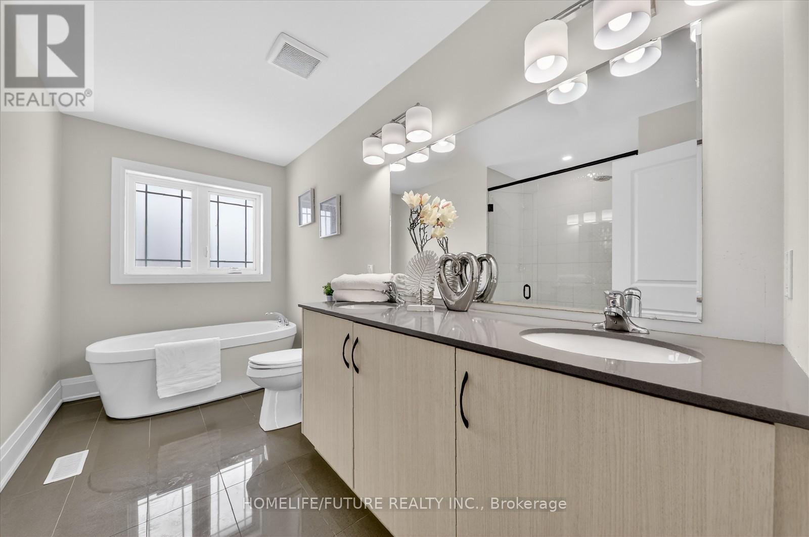 212 Mallory Terrace, Peterborough (Northcrest Ward 5), Ontario  K9H 0J8 - Photo 20 - X12984496