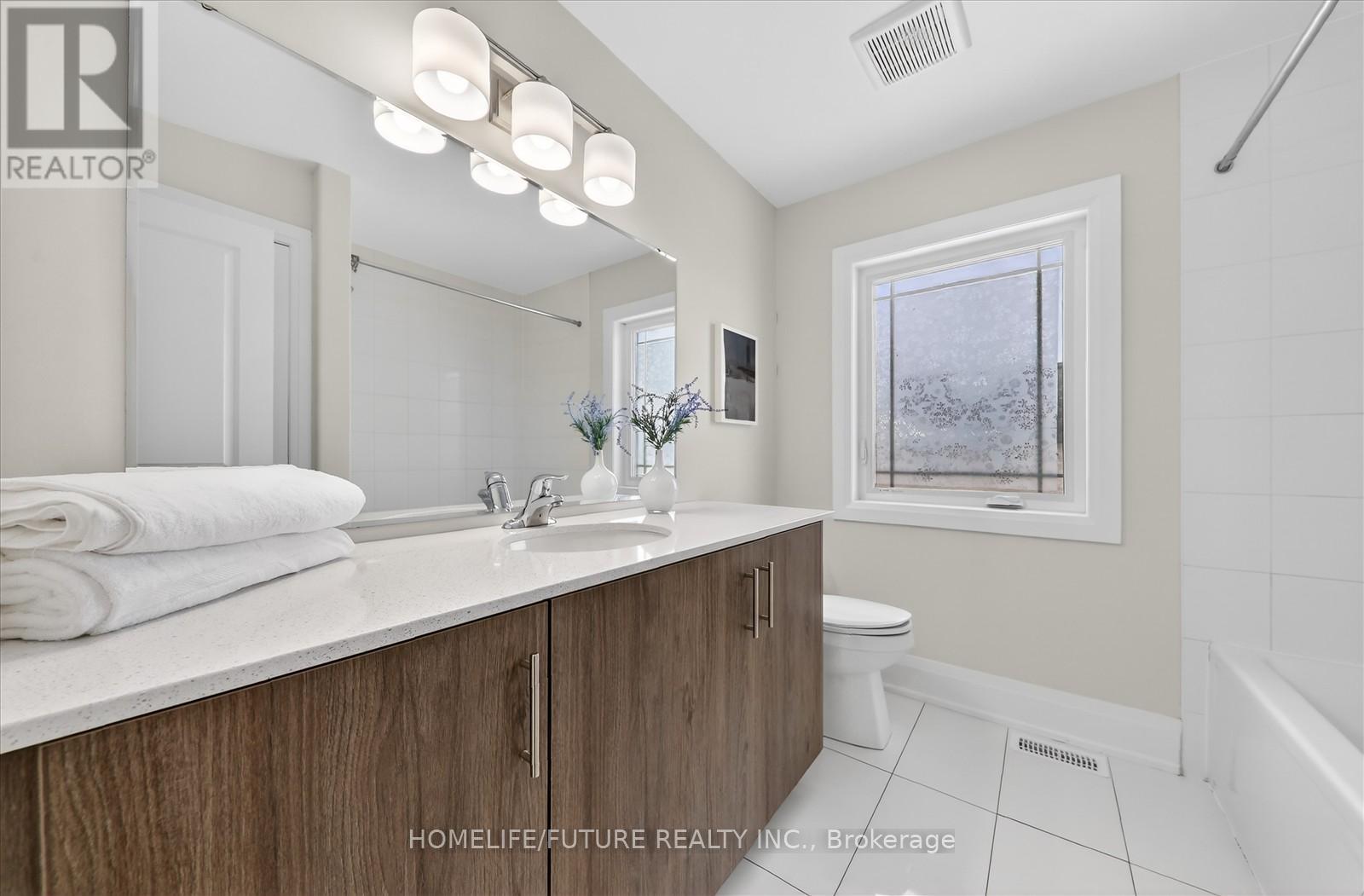 212 Mallory Terrace, Peterborough (Northcrest Ward 5), Ontario  K9H 0J8 - Photo 25 - X12984496