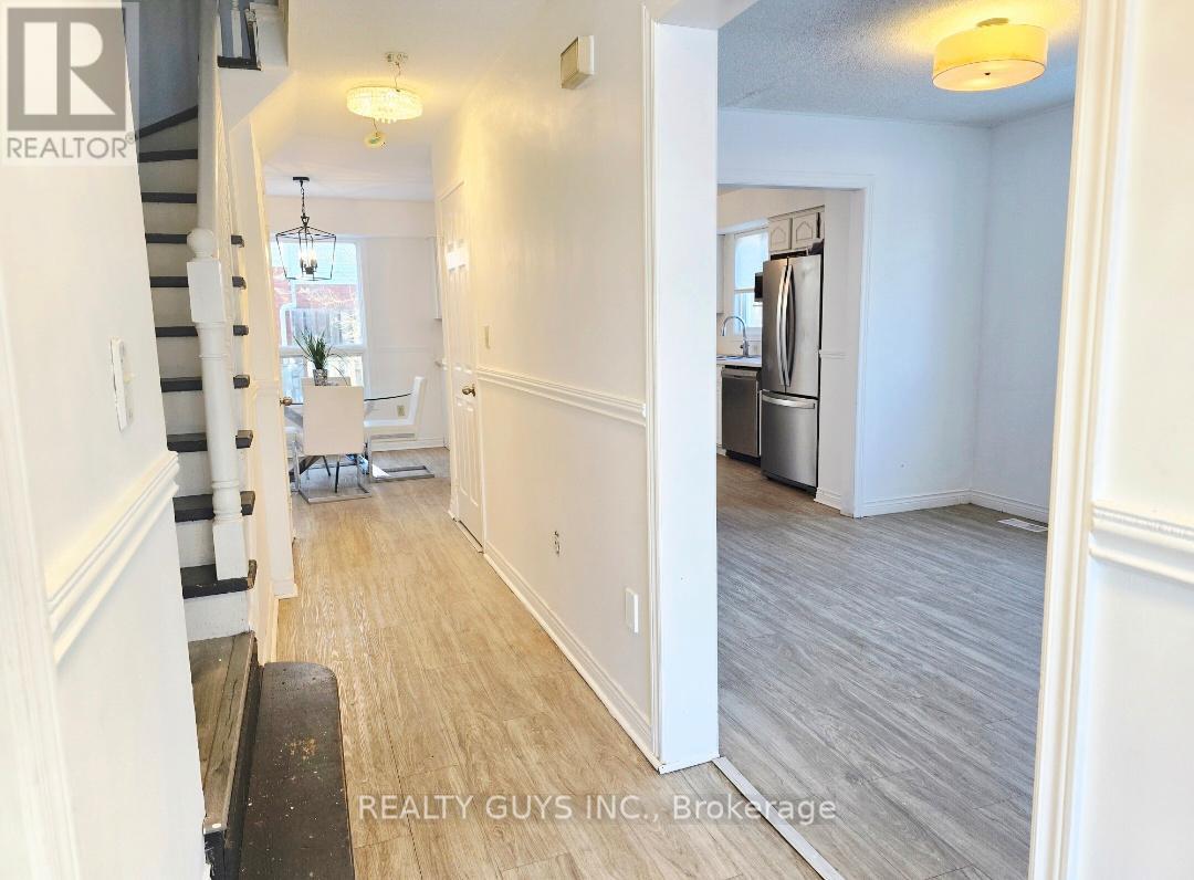 542 Westman Avenue, Peterborough (Otonabee Ward 1), Ontario  K9K 2E6 - Photo 10 - X12985820