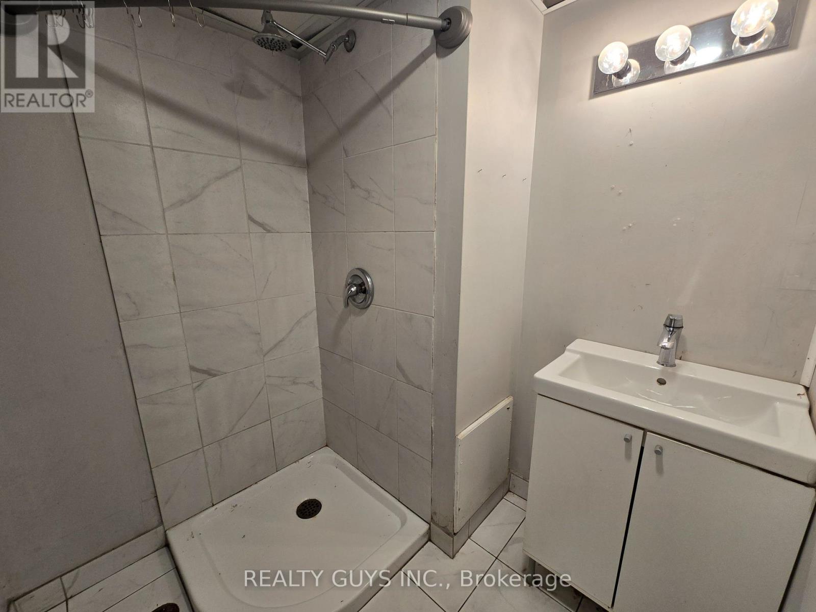 542 Westman Avenue, Peterborough (Otonabee Ward 1), Ontario  K9K 2E6 - Photo 22 - X12985820