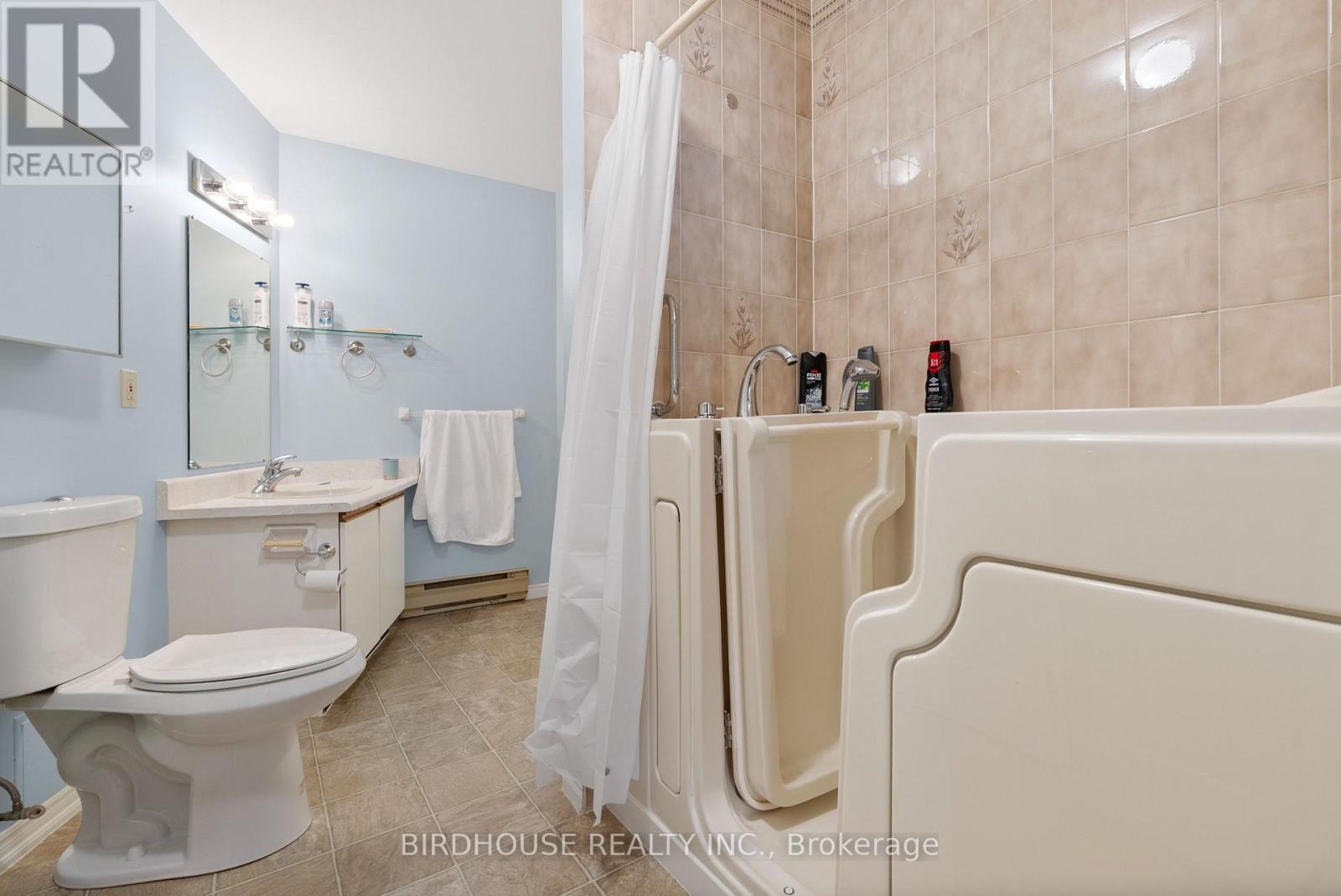 109 - 1 Heritage Way, Kawartha Lakes (Lindsay), Ontario  K9V 5P9 - Photo 16 - X12986500