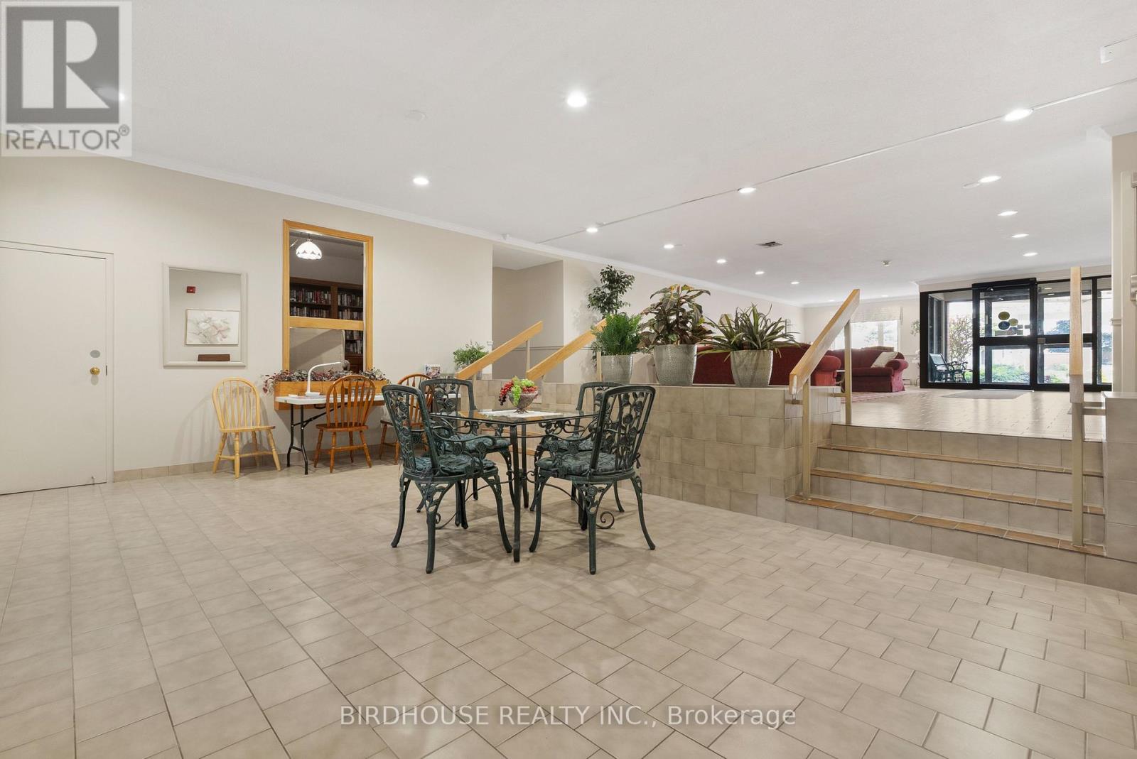 109 - 1 Heritage Way, Kawartha Lakes (Lindsay), Ontario  K9V 5P9 - Photo 25 - X12986500