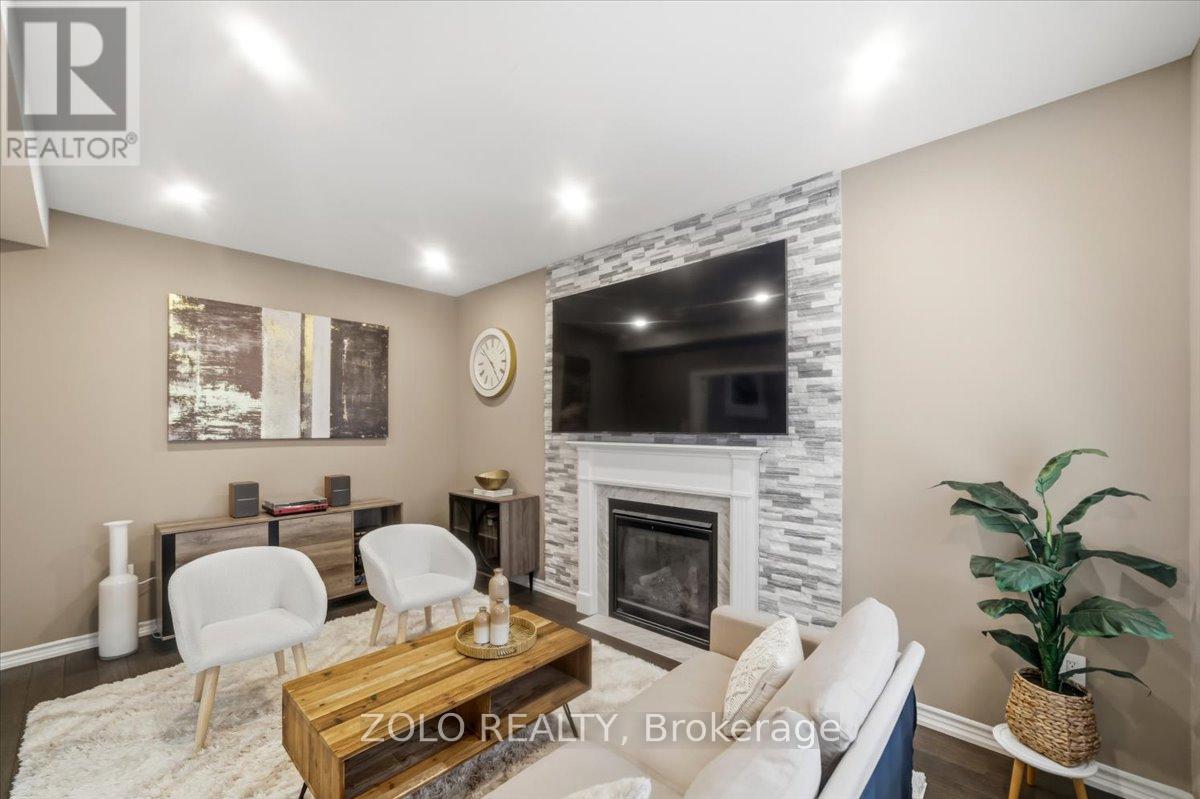 52 Claxton Crescent, Kawartha Lakes (Lindsay), Ontario  K9V 0H3 - Photo 10 - X12986562