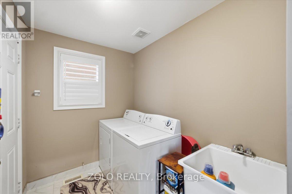 52 Claxton Crescent, Kawartha Lakes (Lindsay), Ontario  K9V 0H3 - Photo 16 - X12986562