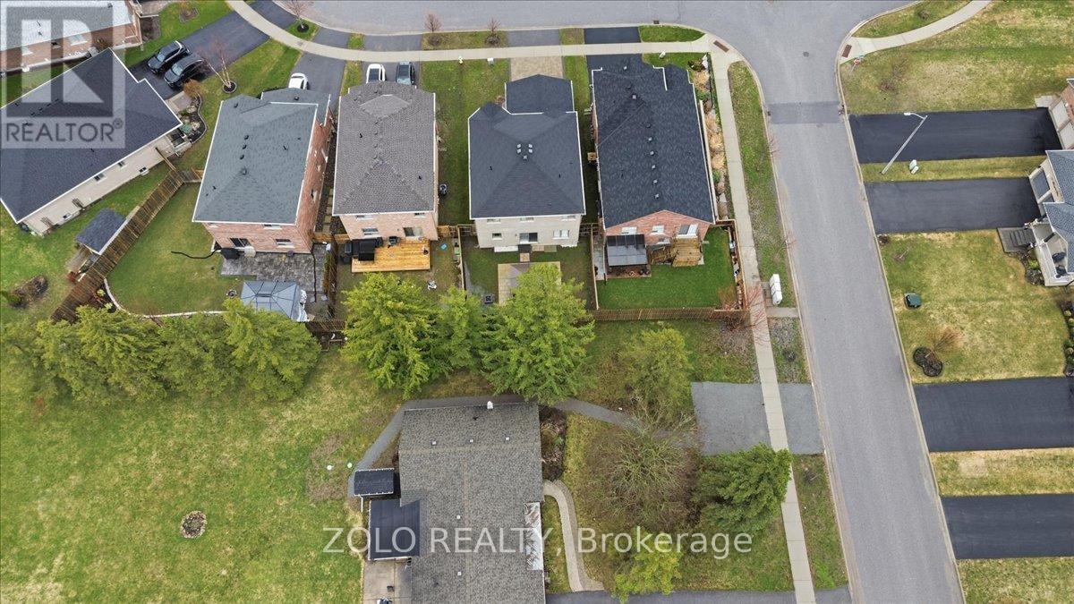 52 Claxton Crescent, Kawartha Lakes (Lindsay), Ontario  K9V 0H3 - Photo 44 - X12986562