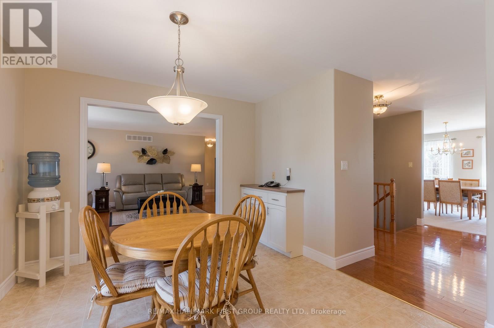 4 Bluewater Avenue, Kawartha Lakes (Fenelon), Ontario  K9V 0K6 - Photo 16 - X12986564