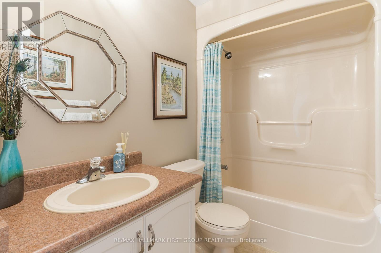 4 Bluewater Avenue, Kawartha Lakes (Fenelon), Ontario  K9V 0K6 - Photo 24 - X12986564