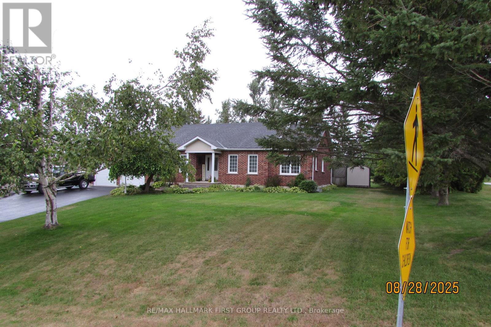 4 Bluewater Avenue, Kawartha Lakes (Fenelon), Ontario  K9V 0K6 - Photo 41 - X12986564
