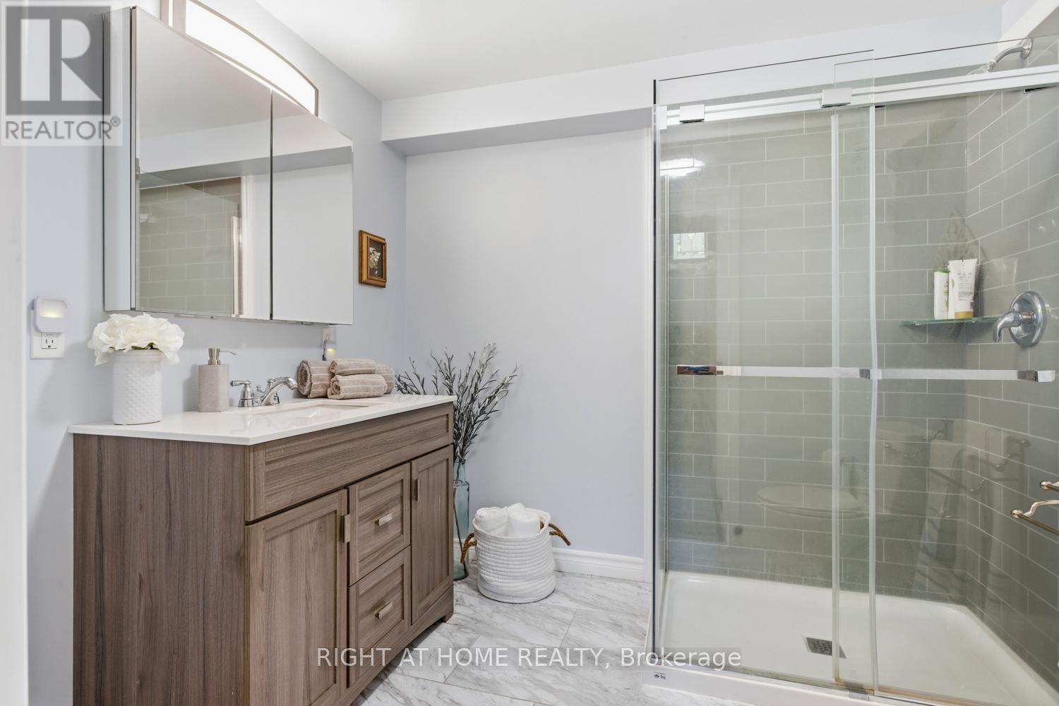 216 Mount Horeb Road, Kawartha Lakes (Ops), Ontario  K9V 4R4 - Photo 29 - X12986712