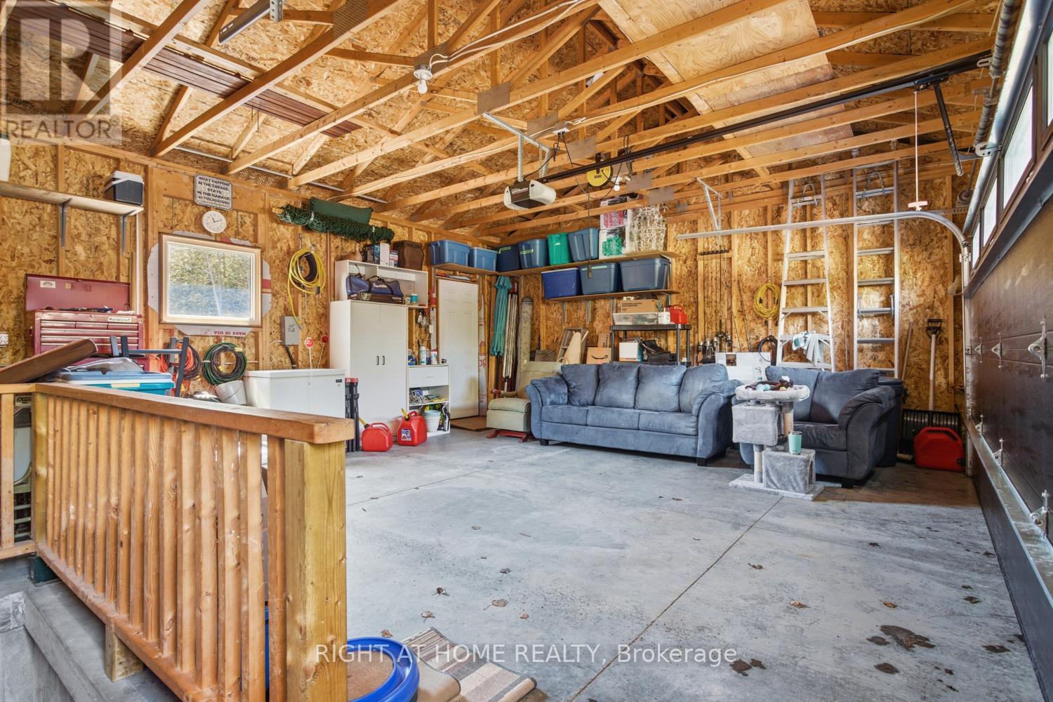 216 Mount Horeb Road, Kawartha Lakes (Ops), Ontario  K9V 4R4 - Photo 33 - X12986712