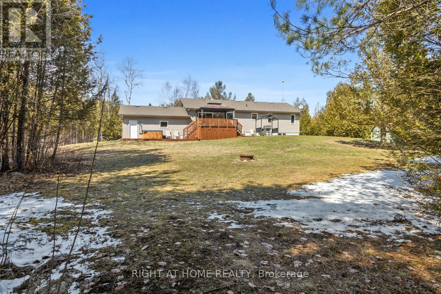 216 Mount Horeb Road, Kawartha Lakes (Ops), Ontario  K9V 4R4 - Photo 35 - X12986712