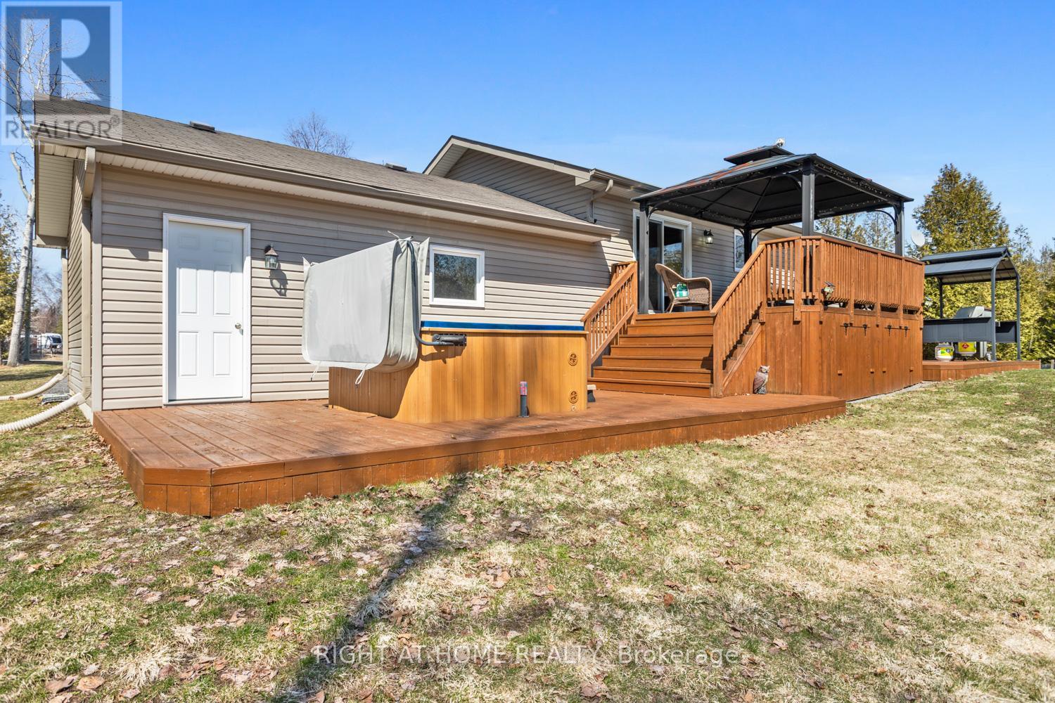 216 Mount Horeb Road, Kawartha Lakes (Ops), Ontario  K9V 4R4 - Photo 37 - X12986712