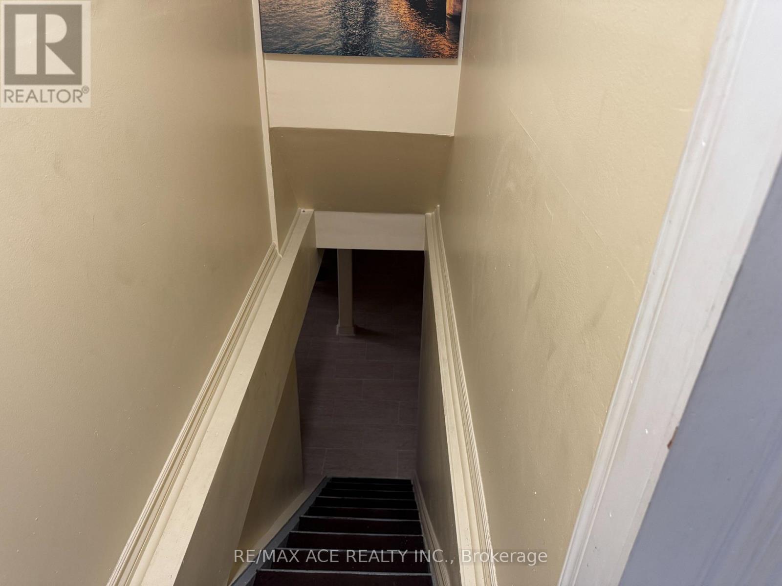 92 Ware Street, Peterborough (Town Ward 3), Ontario  K9J 2B7 - Photo 20 - X12986726