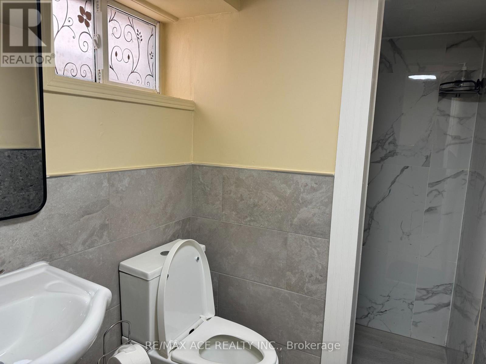 92 Ware Street, Peterborough (Town Ward 3), Ontario  K9J 2B7 - Photo 33 - X12986726