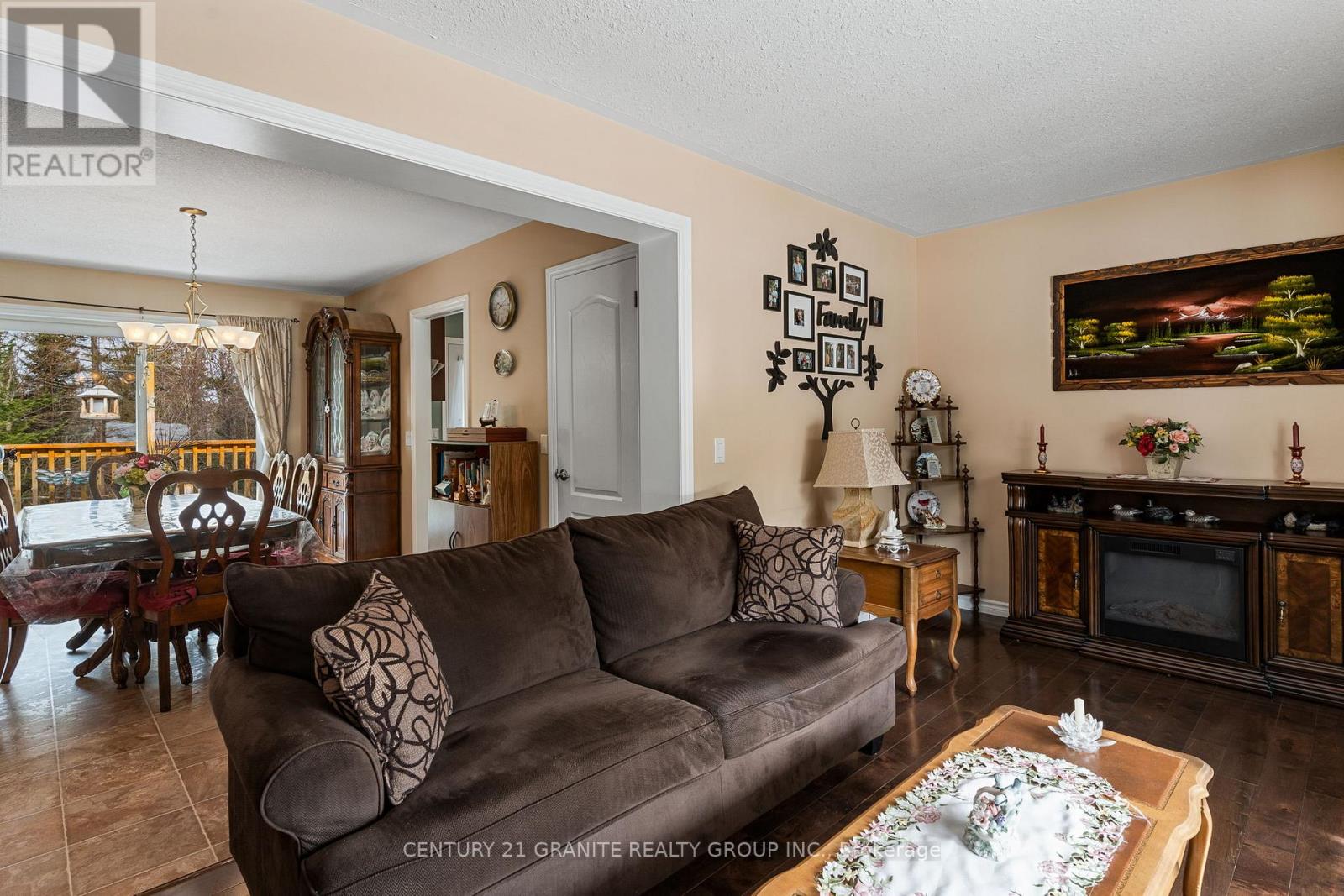 818 Williams Lake Road, Hastings Highlands (Mcclure Ward), Ontario  K0L 1C0 - Photo 9 - X12986806