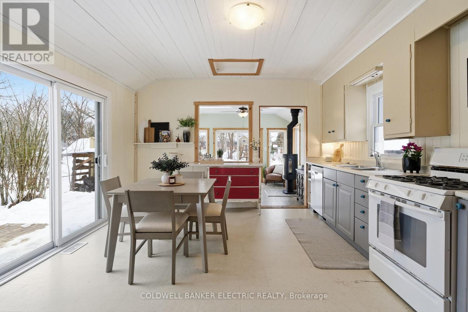 607 Armour Road, Peterborough (Ashburnham Ward 4), Ontario  K9H 1Z3 - Photo 18 - X12989038