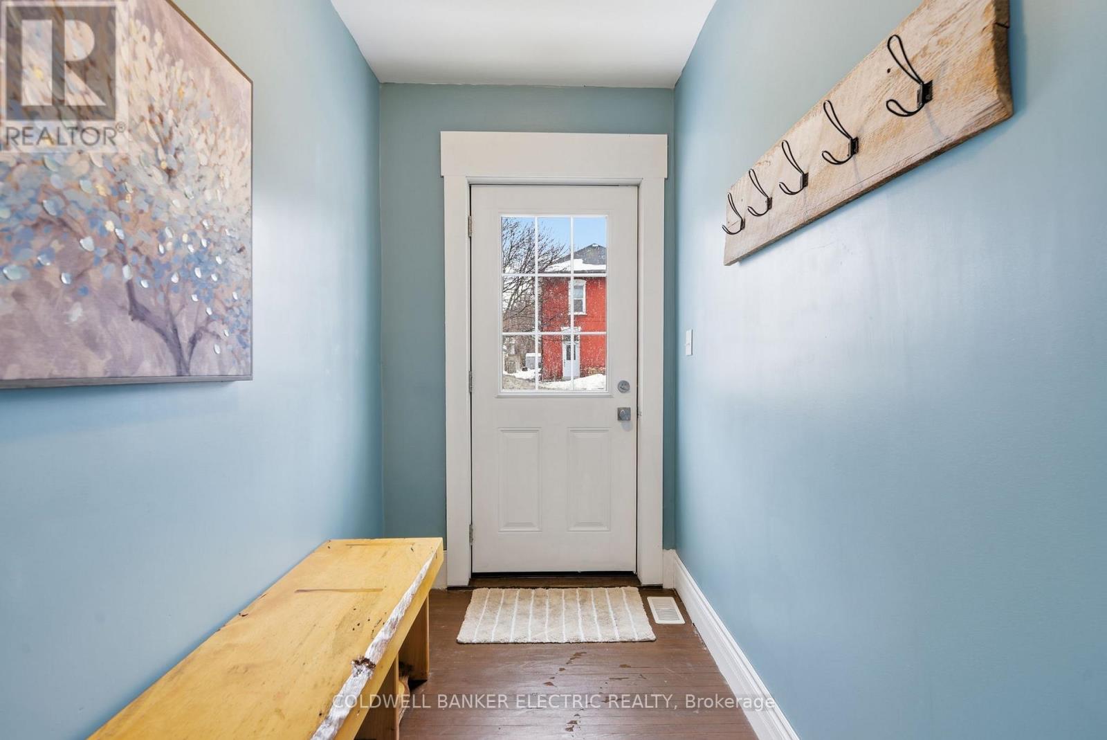 607 Armour Road, Peterborough (Ashburnham Ward 4), Ontario  K9H 1Z3 - Photo 4 - X12989038