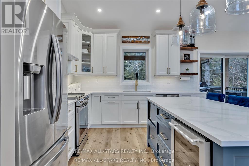 552 County Road 40, Douro-Dummer, Ontario  K0L 2V0 - Photo 11 - X12989064