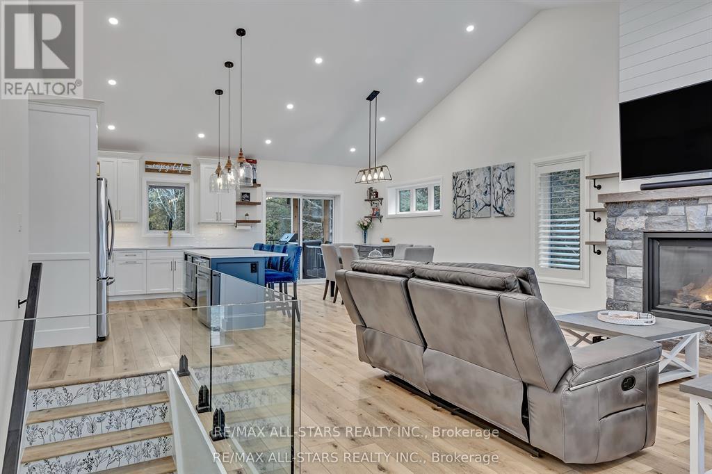 552 County Road 40, Douro-Dummer, Ontario  K0L 2V0 - Photo 15 - X12989064