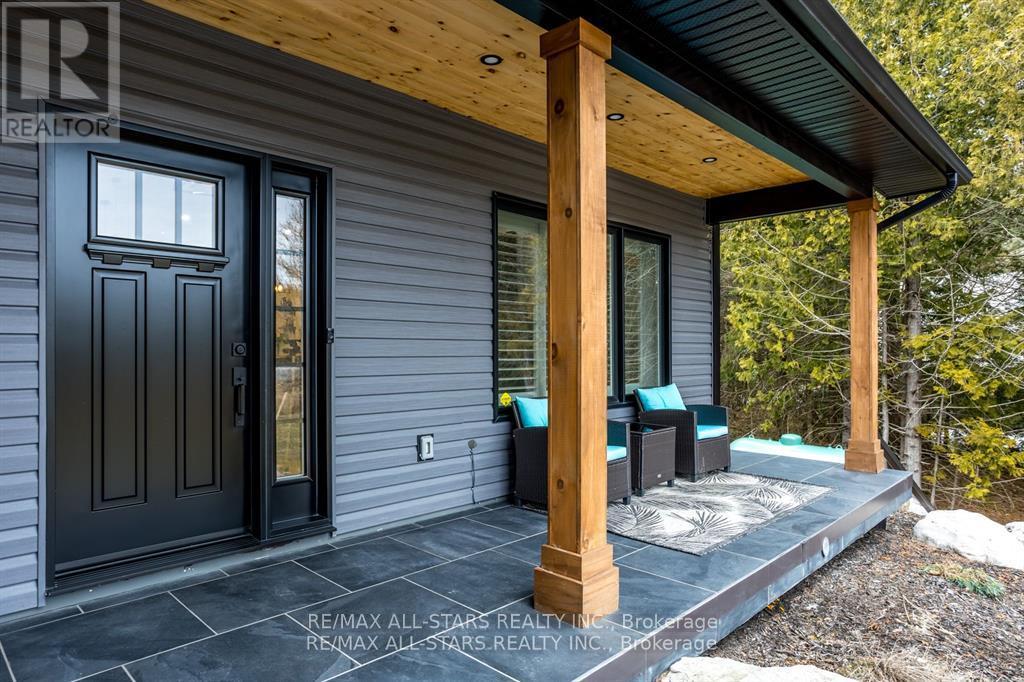 552 County Road 40, Douro-Dummer, Ontario  K0L 2V0 - Photo 3 - X12989064